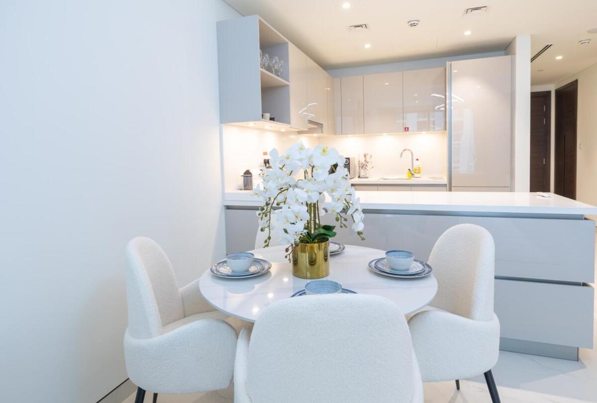 Premium Chic Fully Furnished 1 BR in Sobha Hartland