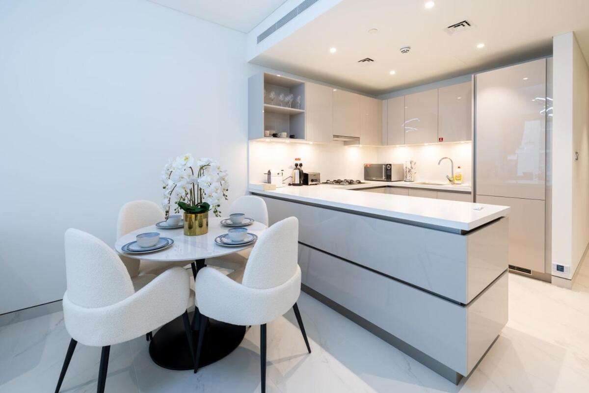 Premium Chic Fully Furnished 1 BR in Sobha Hartland