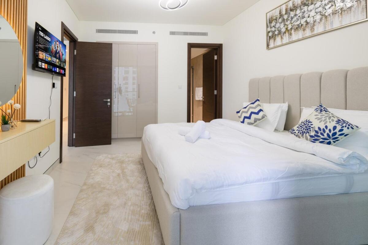 Premium Chic Fully Furnished 1 BR in Sobha Hartland
