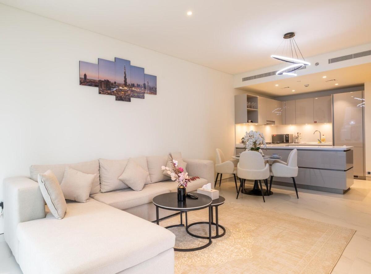 Premium Chic Fully Furnished 1 BR in Sobha Hartland