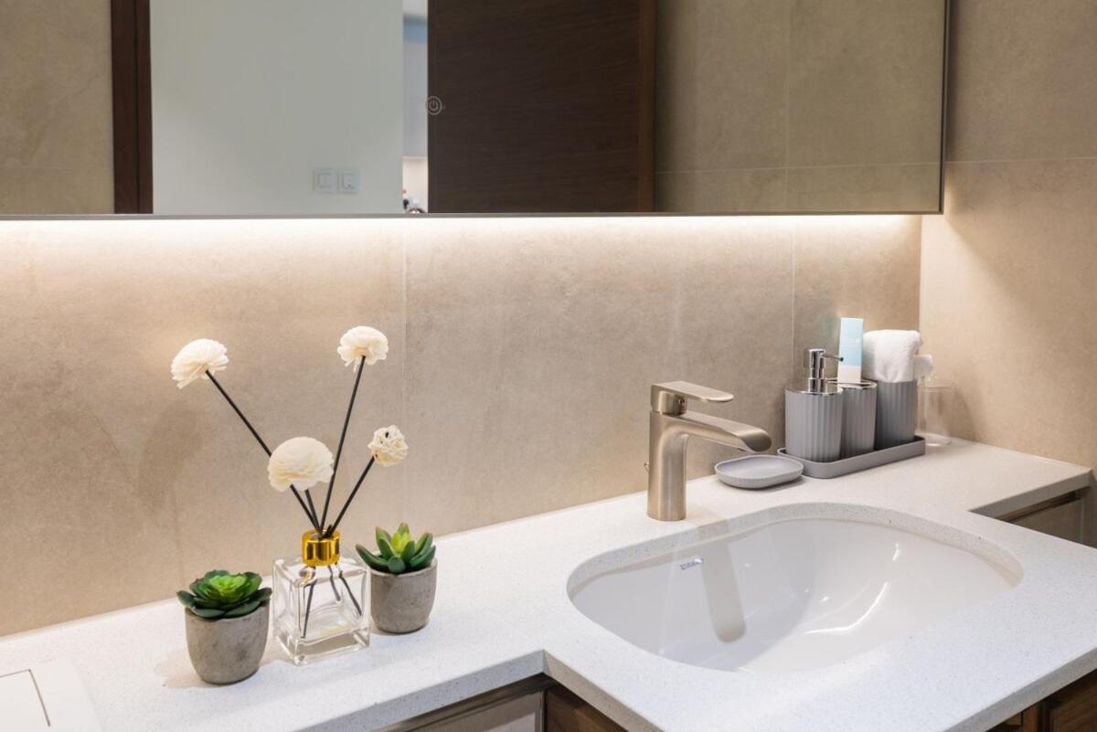 Premium Chic Fully Furnished 1 BR in Sobha Hartland