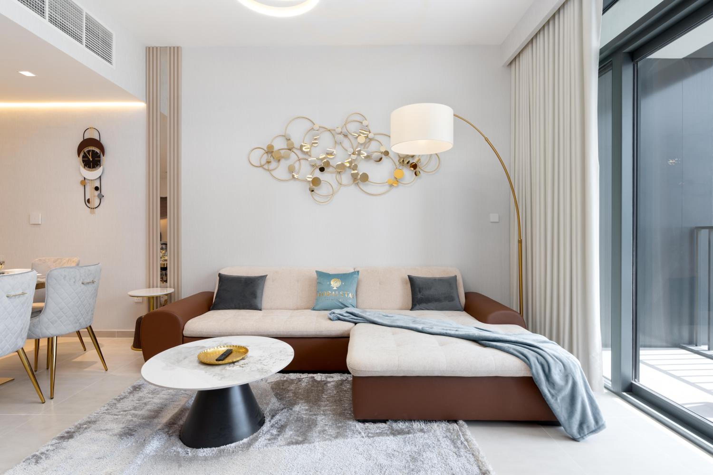 GLOBALSTAY Creek Edge Tower Elegant Apartments