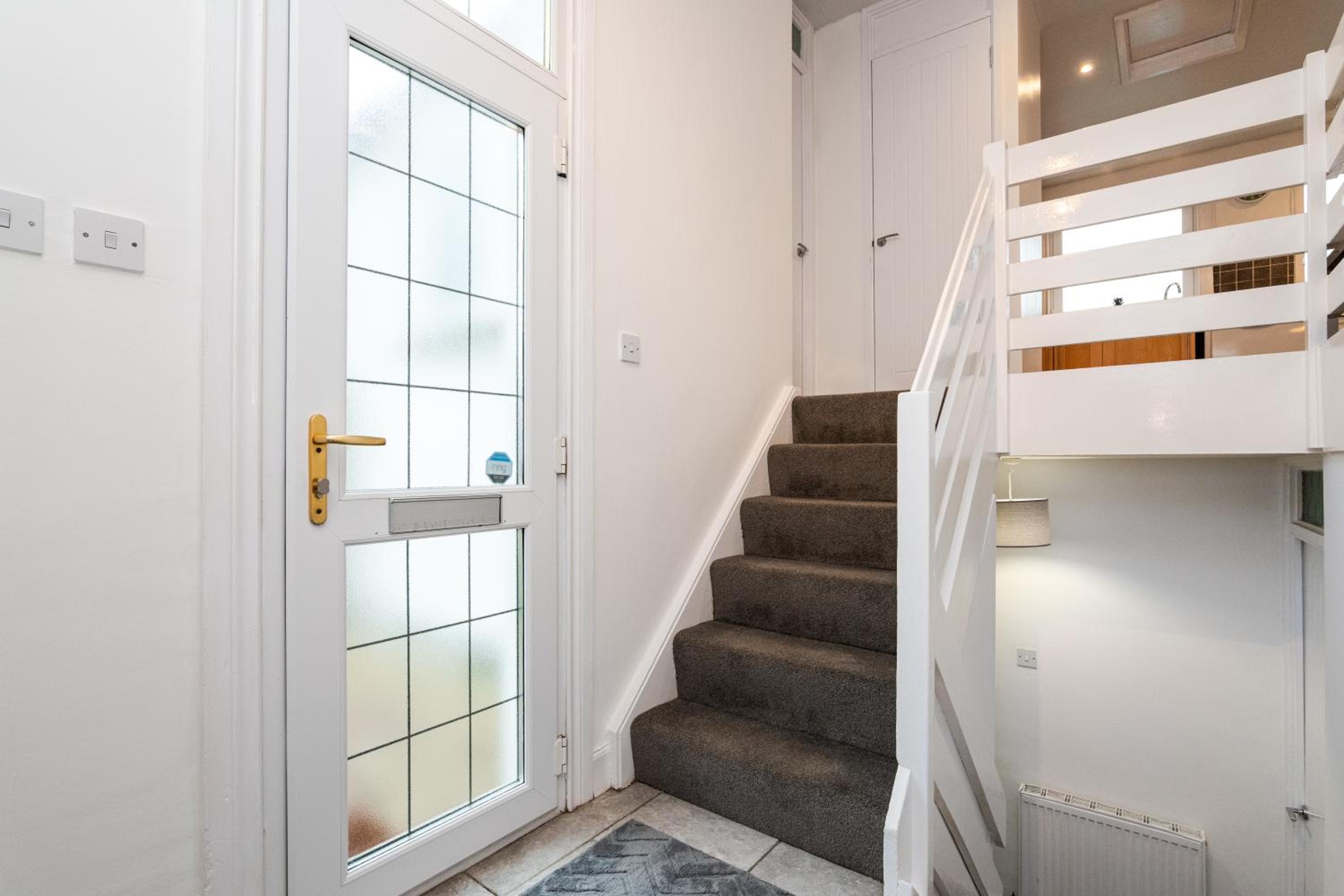 3 Bed House-Free Parking-6Beds