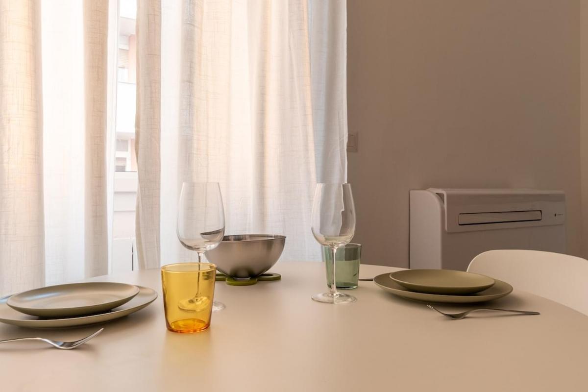 HOST4U - EDOARDO'S HOUSE in Milan City