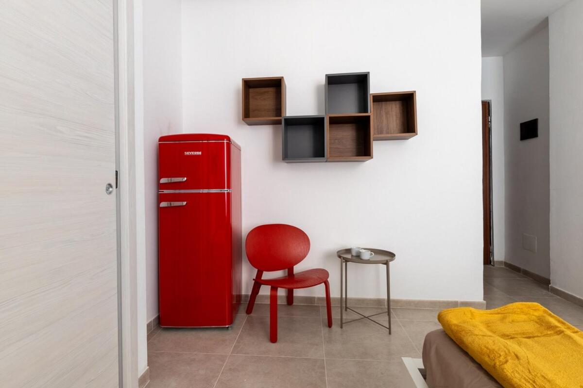HOST4U - EDOARDO'S HOUSE in Milan City