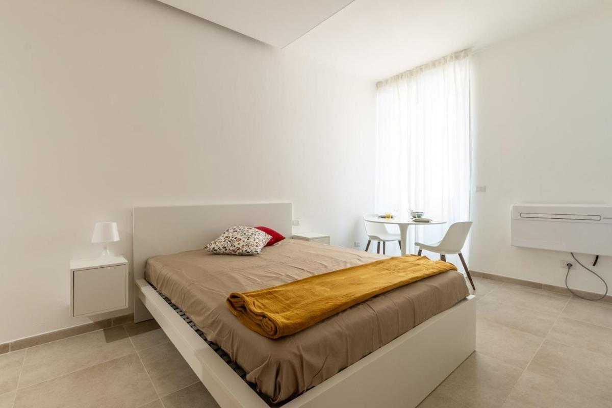 HOST4U - EDOARDO'S HOUSE in Milan City