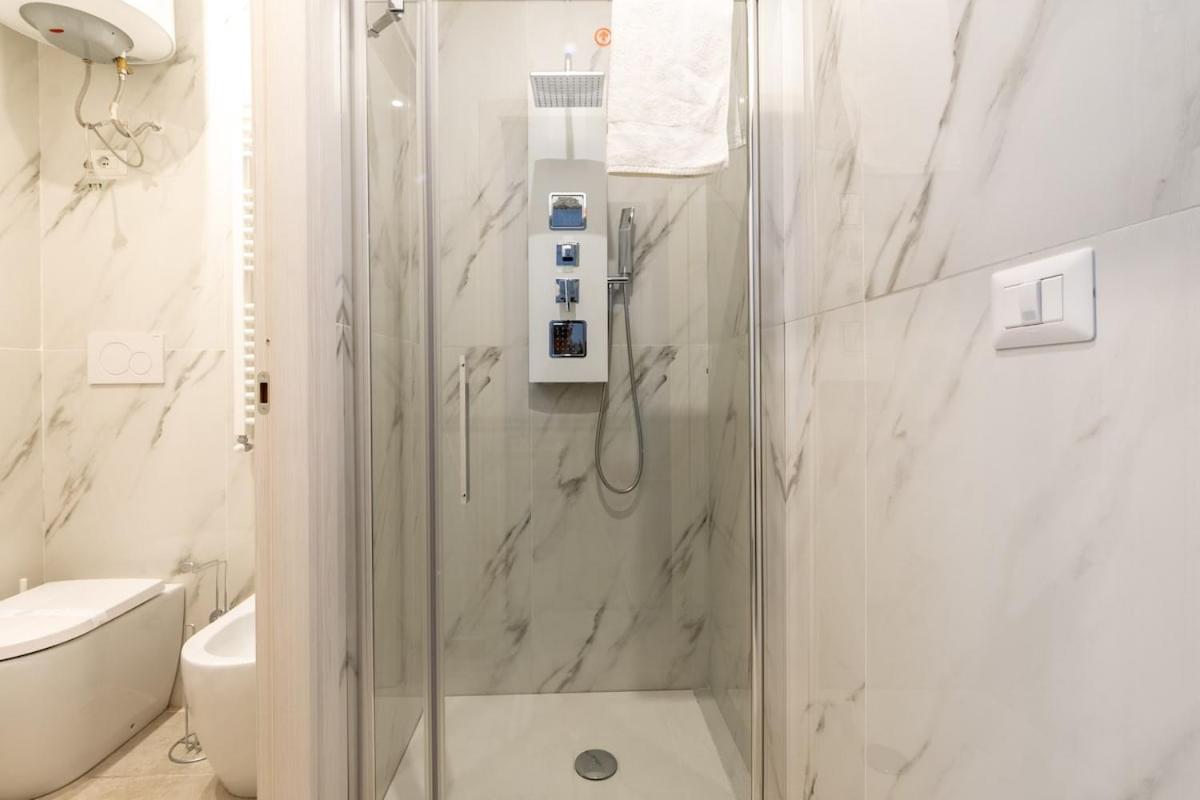 HOST4U - EDOARDO'S HOUSE in Milan City