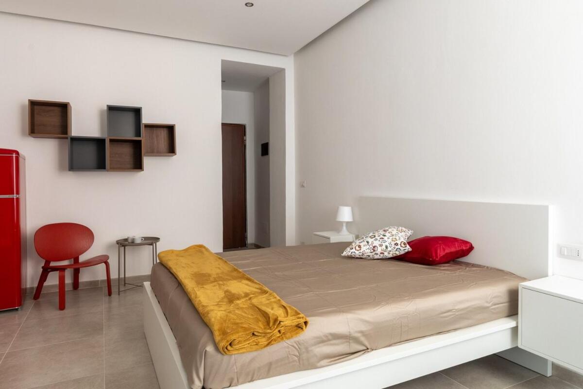 HOST4U - EDOARDO'S HOUSE in Milan City