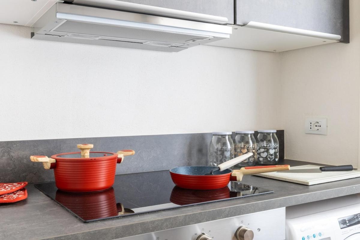 Stradivari Apartment - Milan City - by Host4U