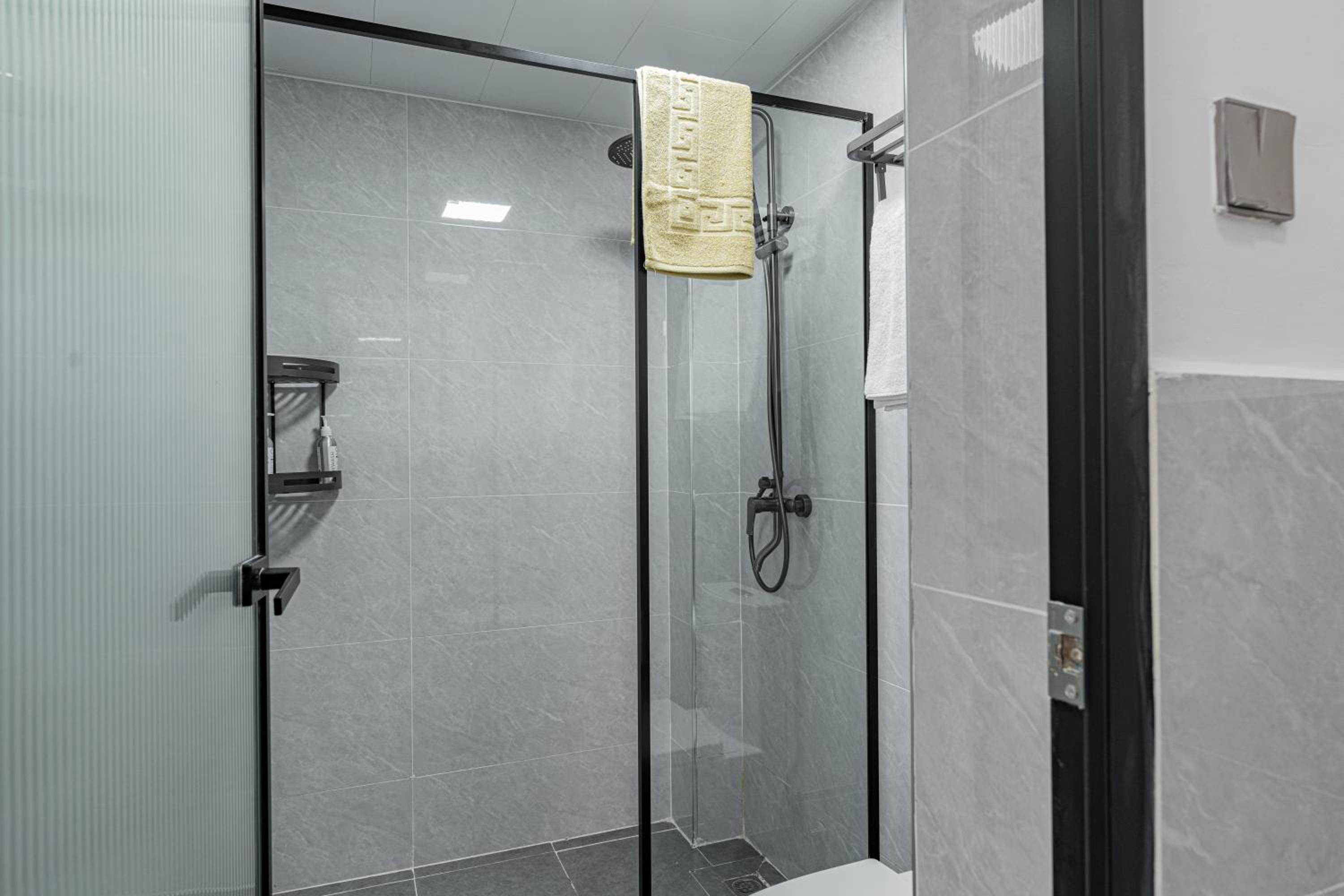 Marina Bay One & Two Bedroom, 270 Cafe, Rooftop Swimming pool, gym, workspace ,Wonderiss Properties Westlands Living