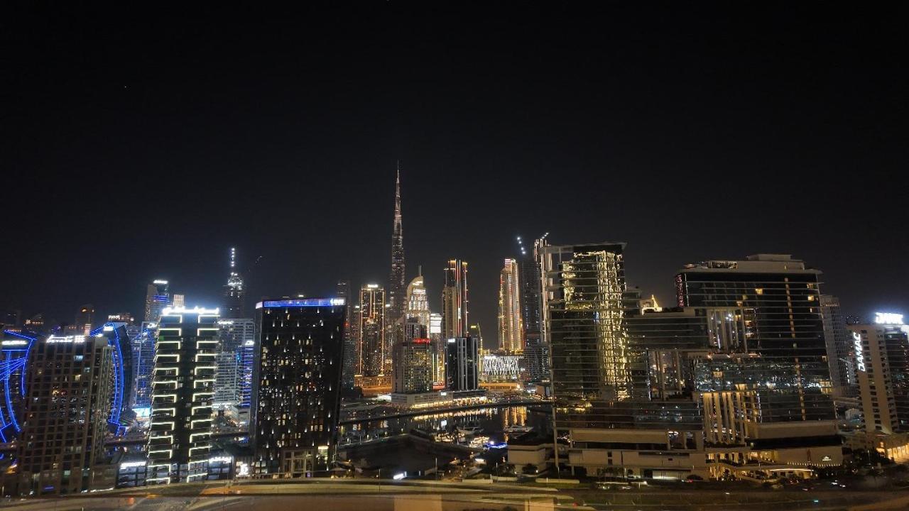 Simply Comfort Vacation Homes Rental Upside Living Business Bay Stunning Panoramic Burj Cityline Views