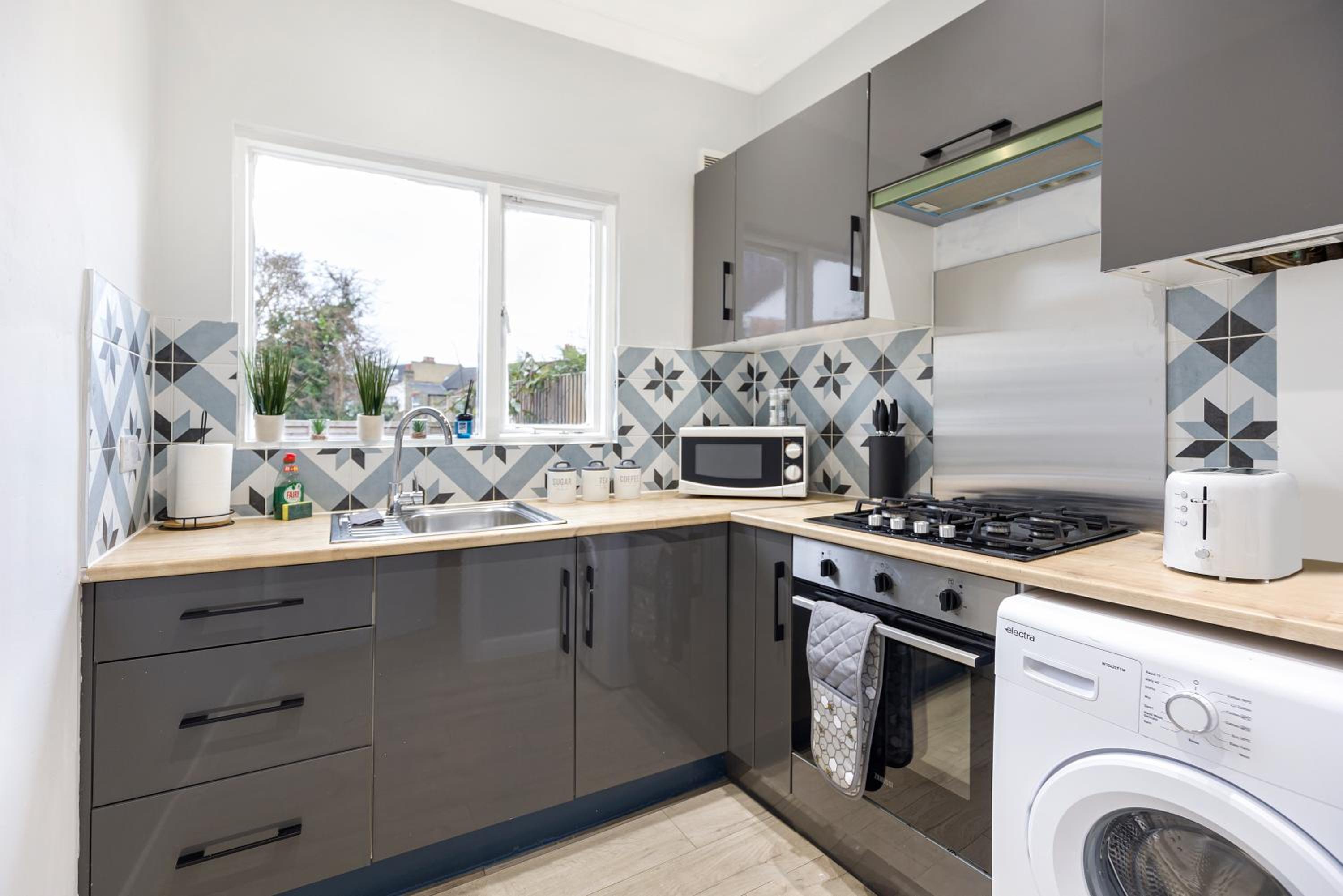 Finsbury Park Hideout Sleeps 10