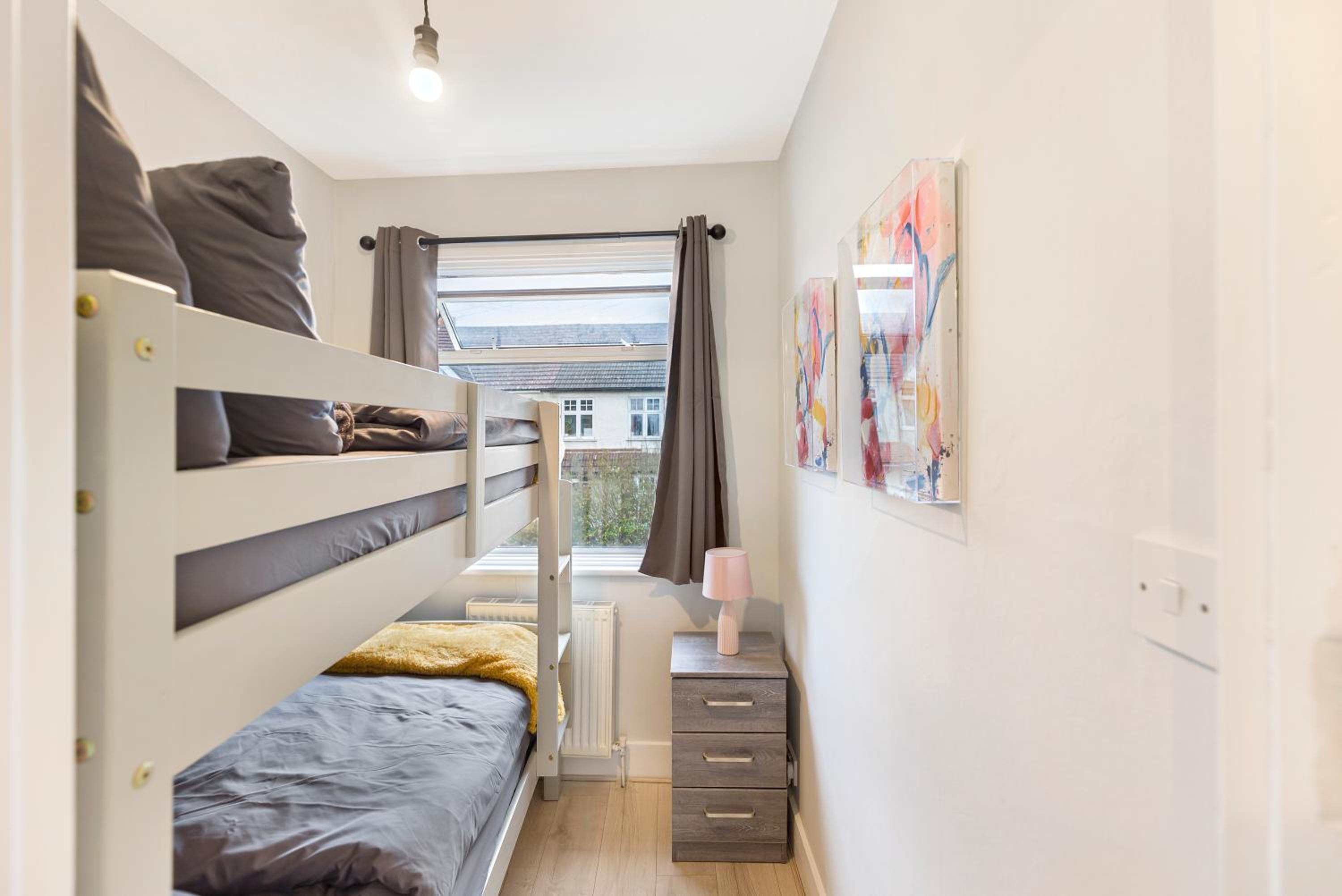 Finsbury Park Hideout Sleeps 10