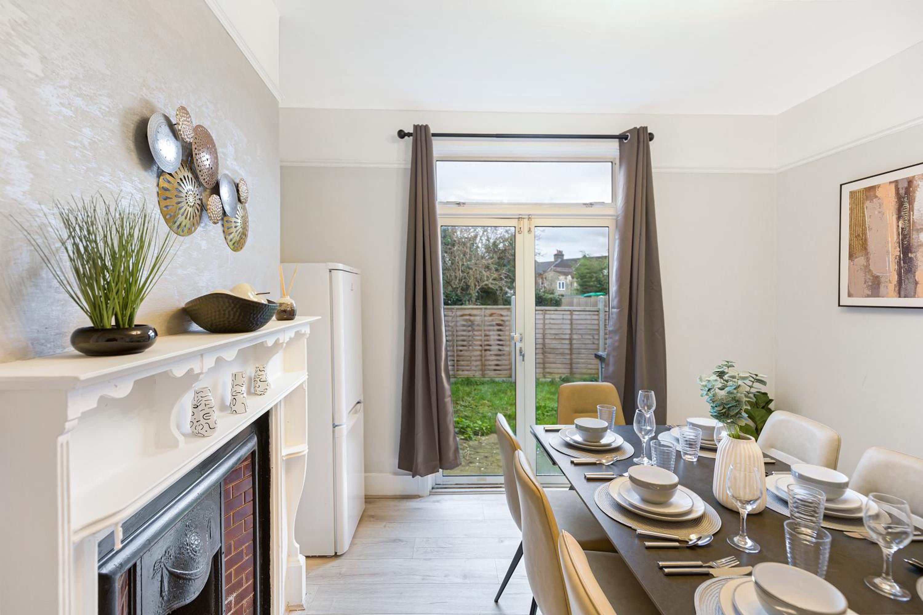 Finsbury Park Hideout Sleeps 10