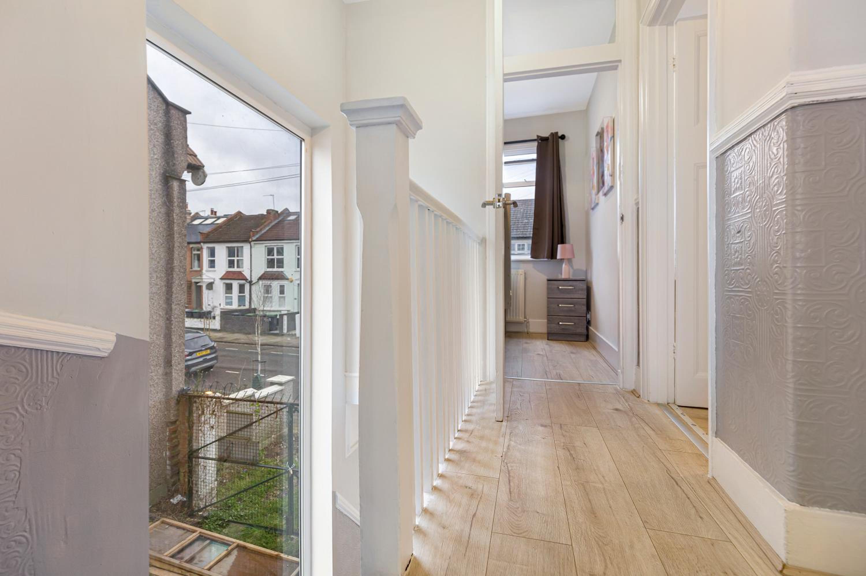 Finsbury Park Hideout Sleeps 10