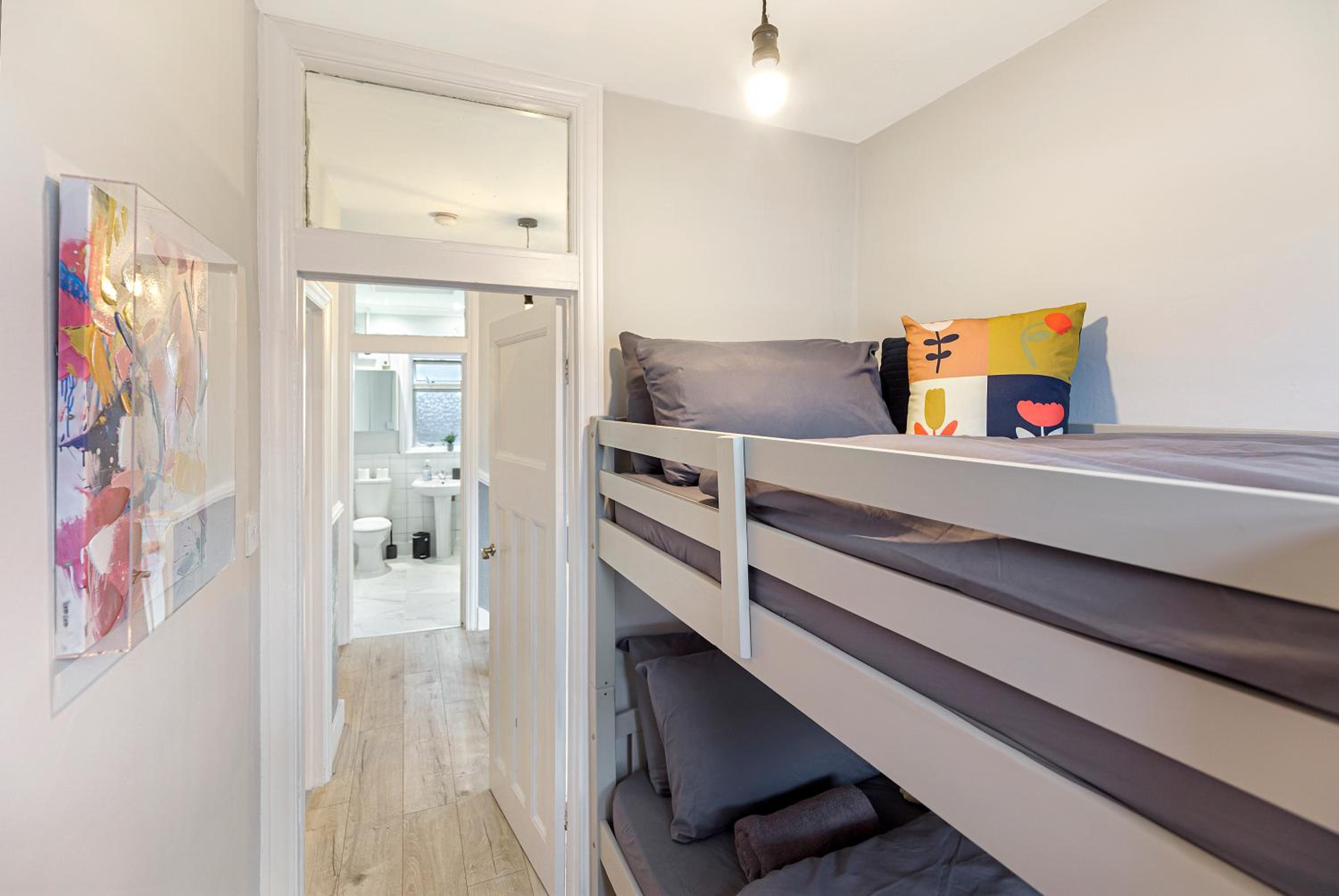 Finsbury Park Hideout Sleeps 10