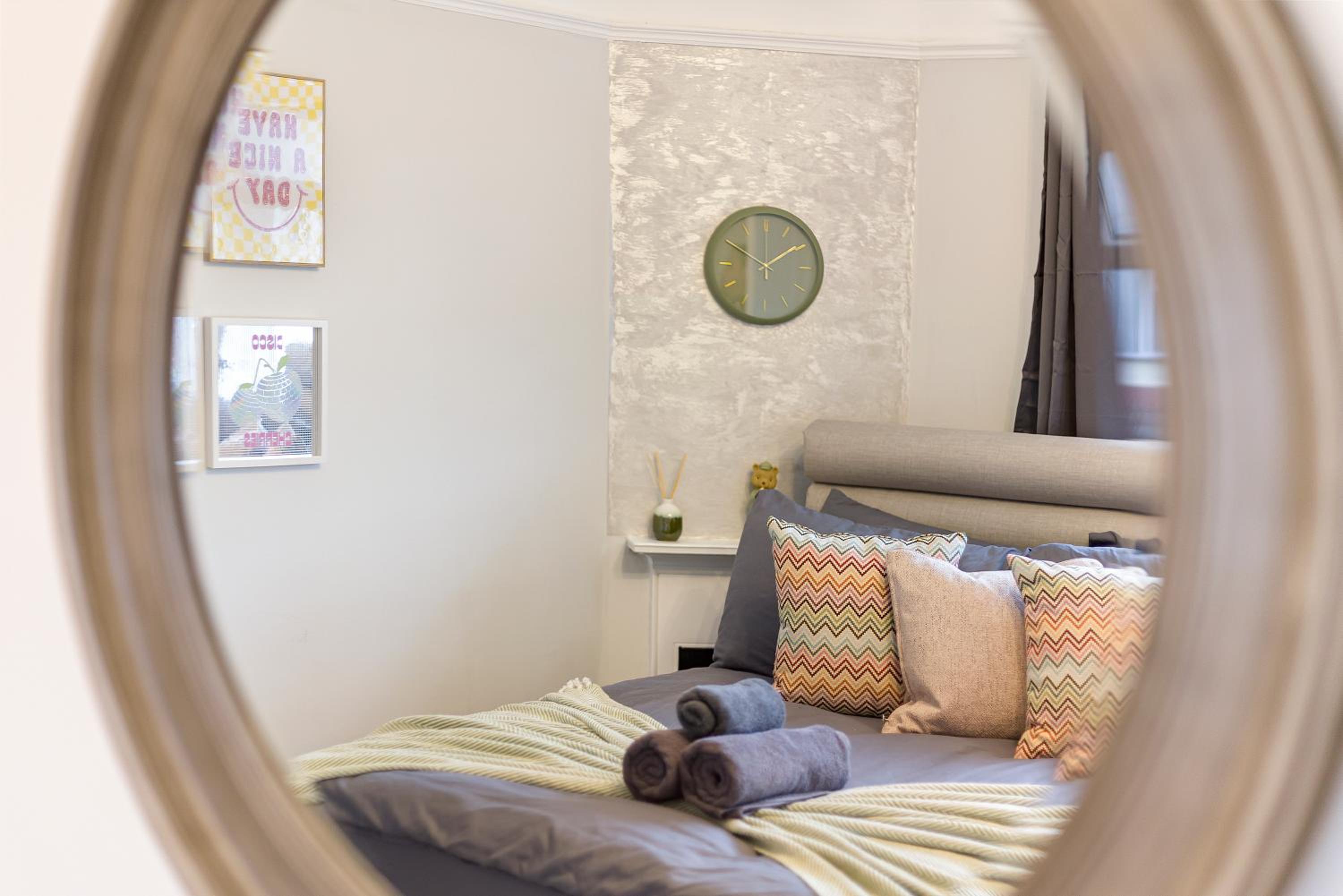 Finsbury Park Hideout Sleeps 10