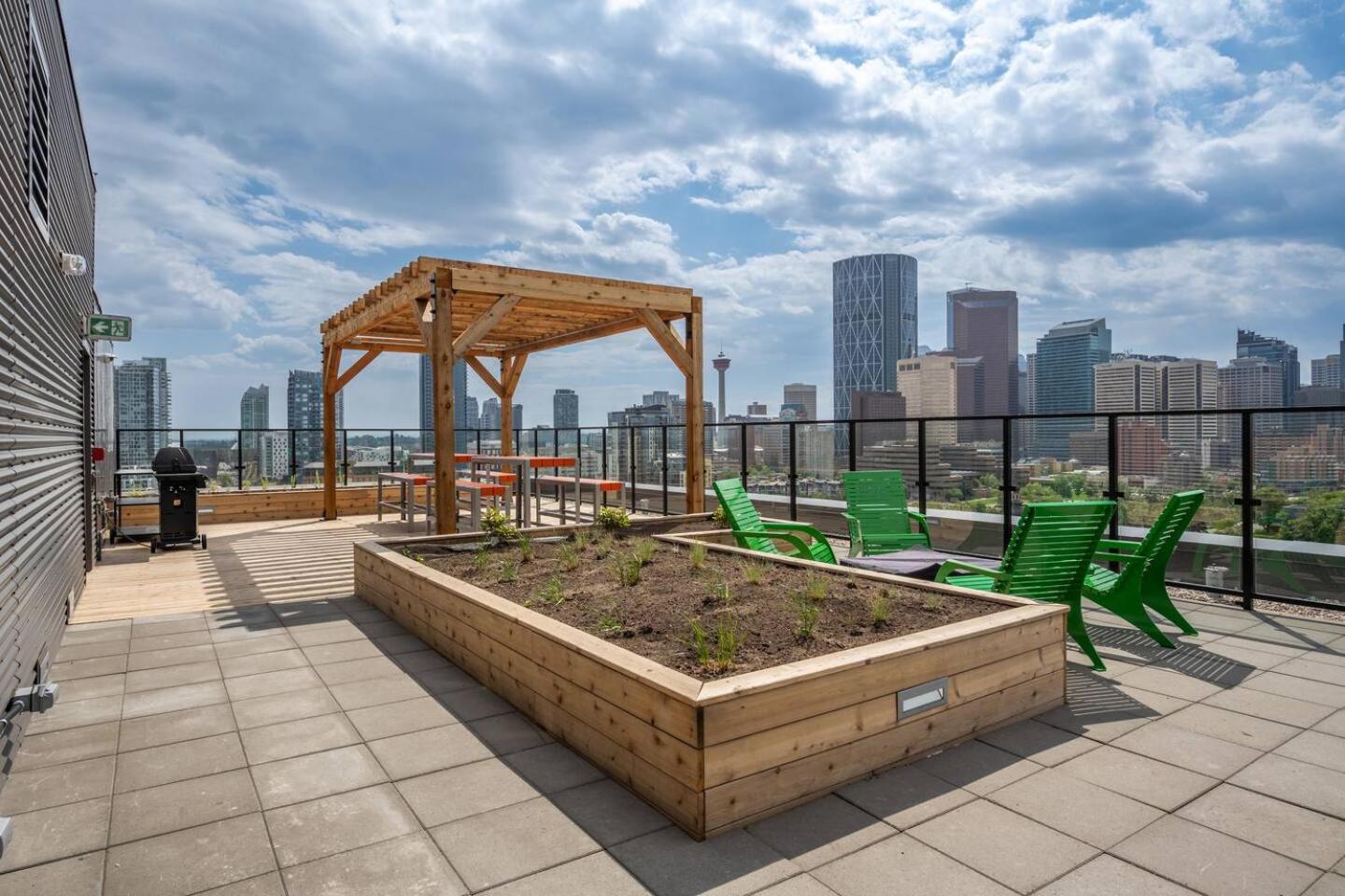 Bow River Cabin - Downtown - River Front - Free Street Parking