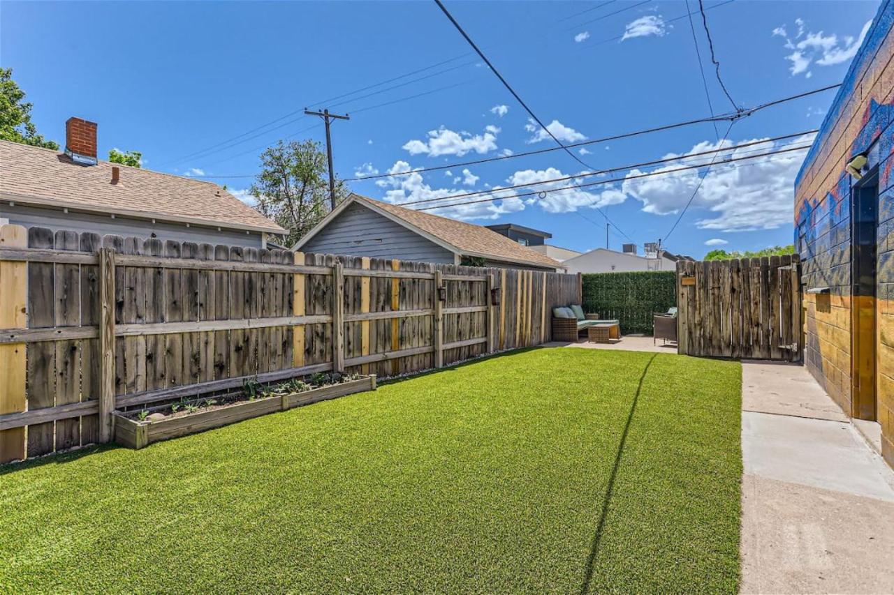 At S. Broadway An Artsy Bungalow Close to DU And Cherry Hills