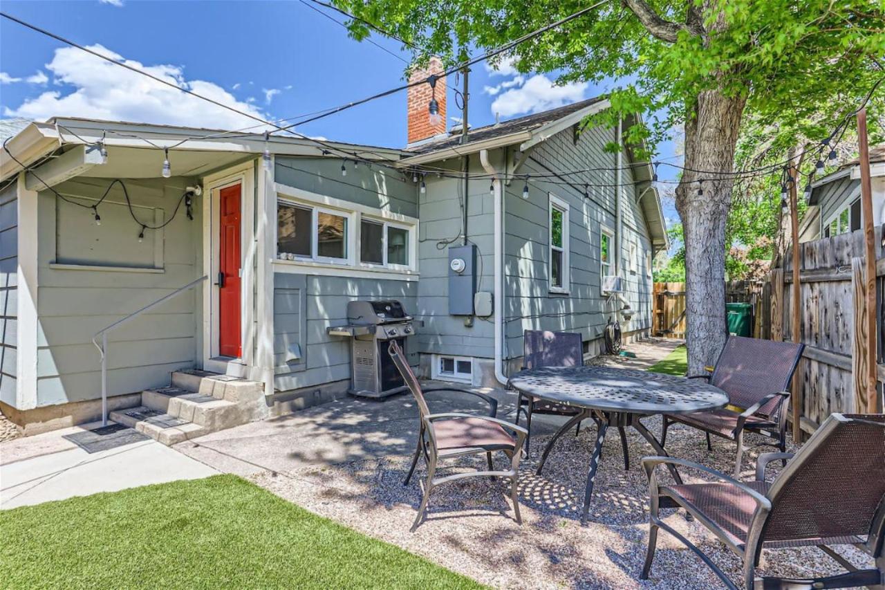 At S. Broadway An Artsy Bungalow Close to DU And Cherry Hills