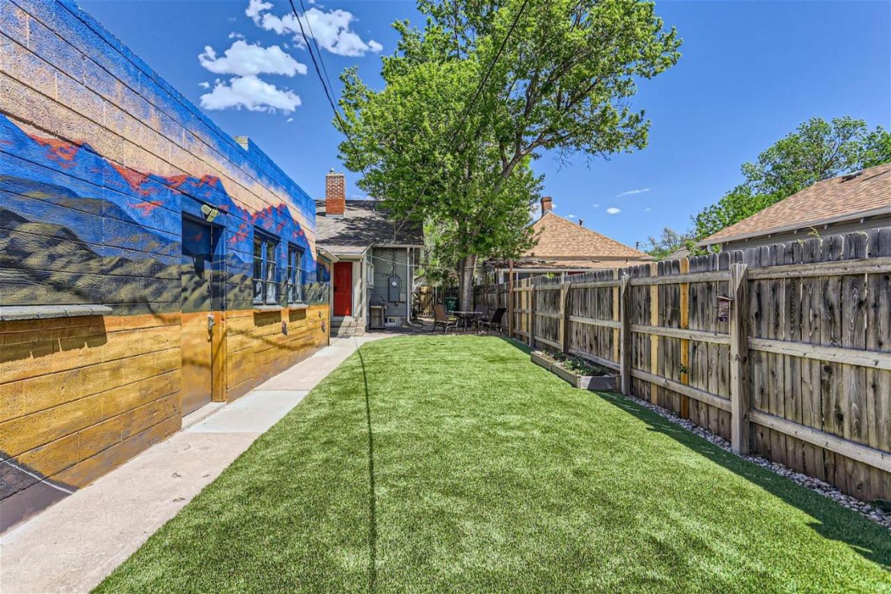 At S. Broadway An Artsy Bungalow Close to DU And Cherry Hills