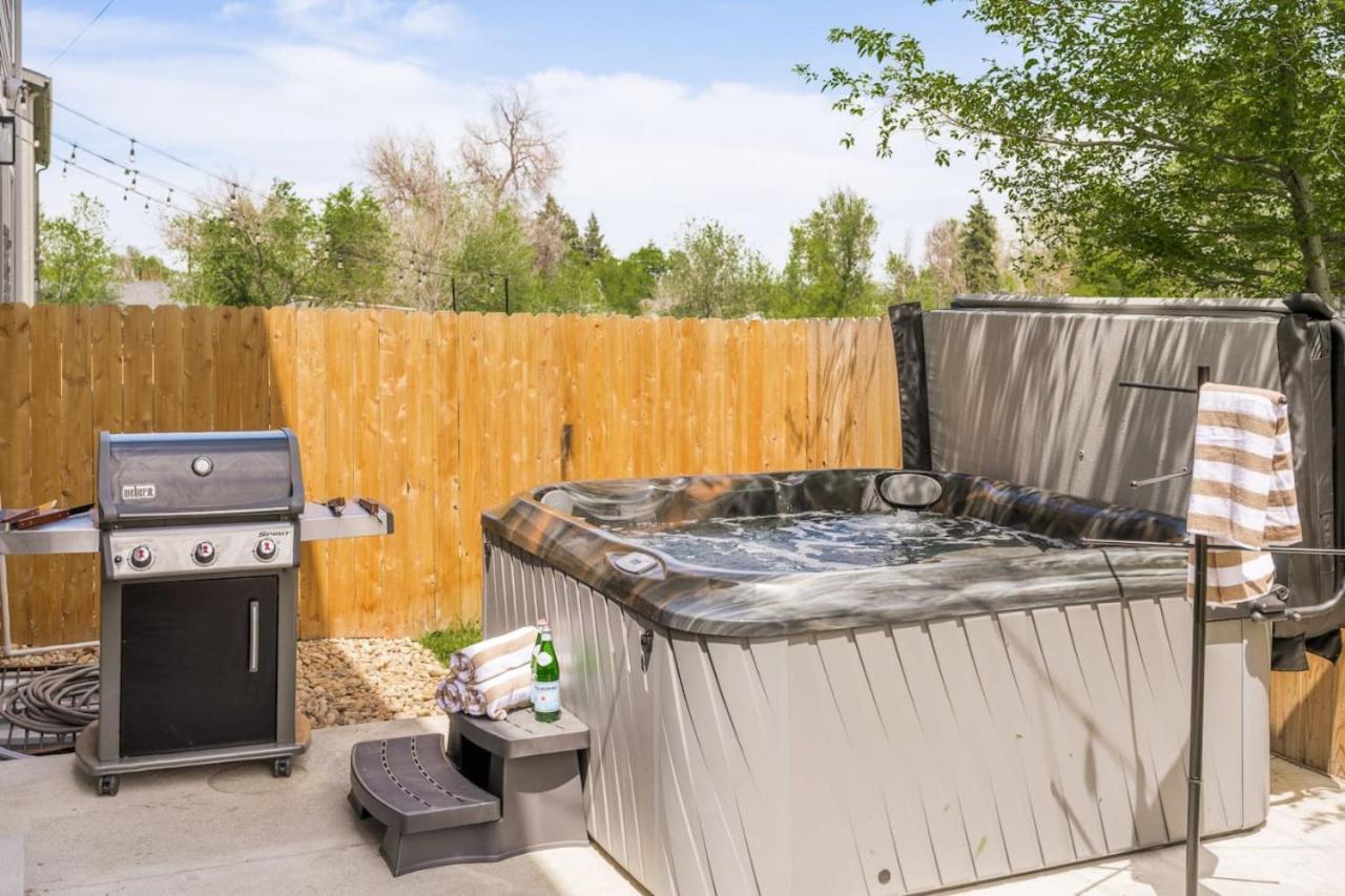Accomodate 24 Guests with 2 Rooftops and 2 Hot Tubs and 2 Game Rooms