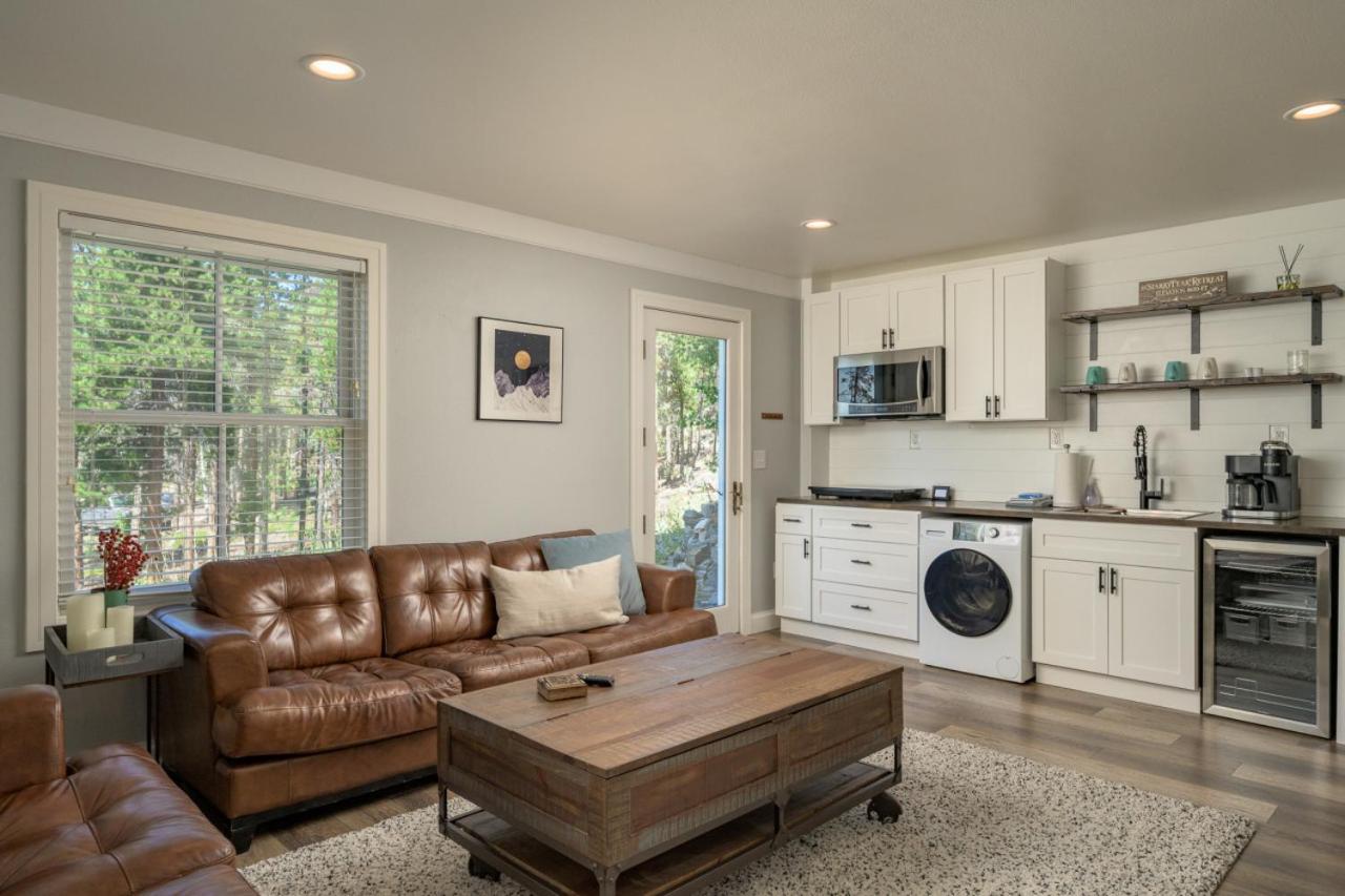 Luxe 4BR Mtn Retreat With Stunning Views Near Ski AndHikes
