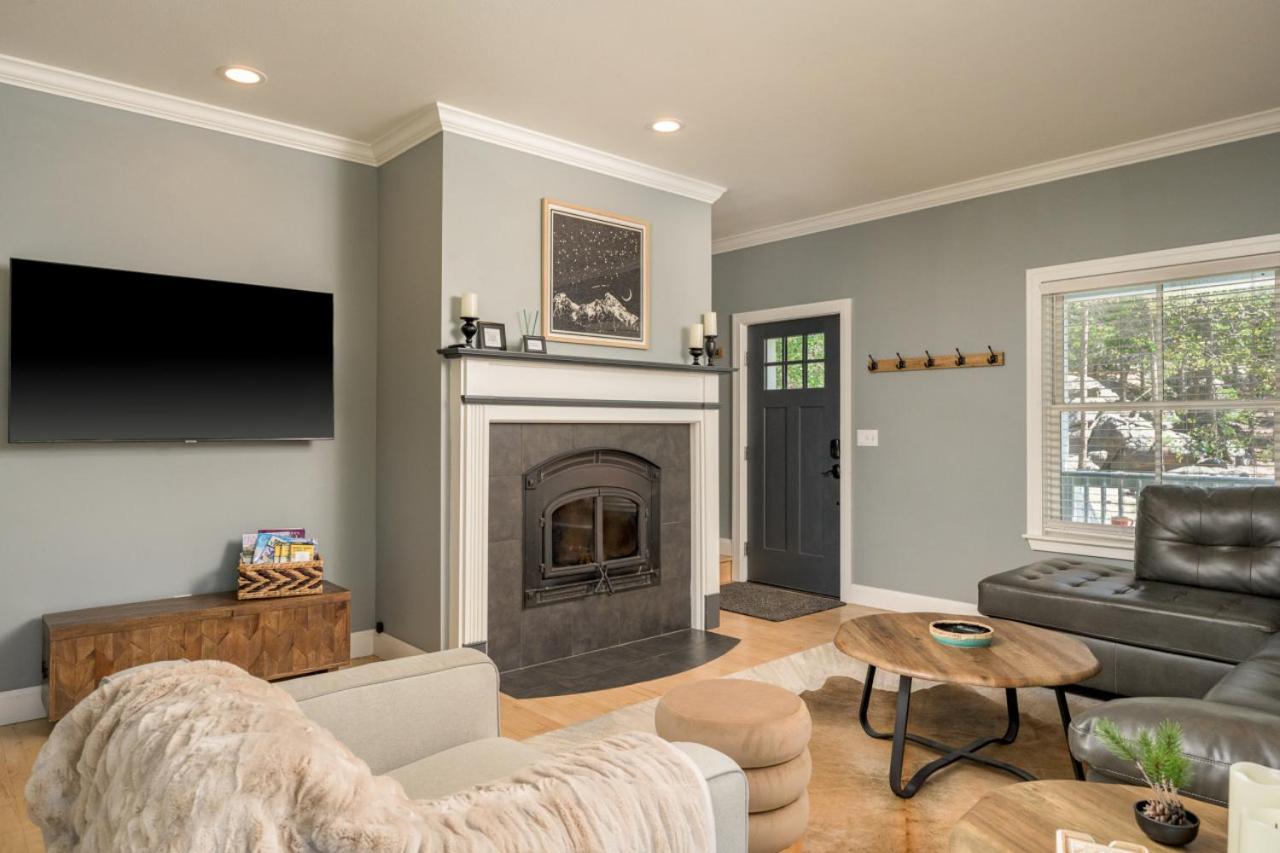 Luxe 4BR Mtn Retreat With Stunning Views Near Ski AndHikes