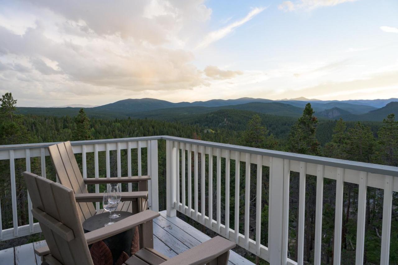Luxe 4BR Mtn Retreat With Stunning Views Near Ski AndHikes