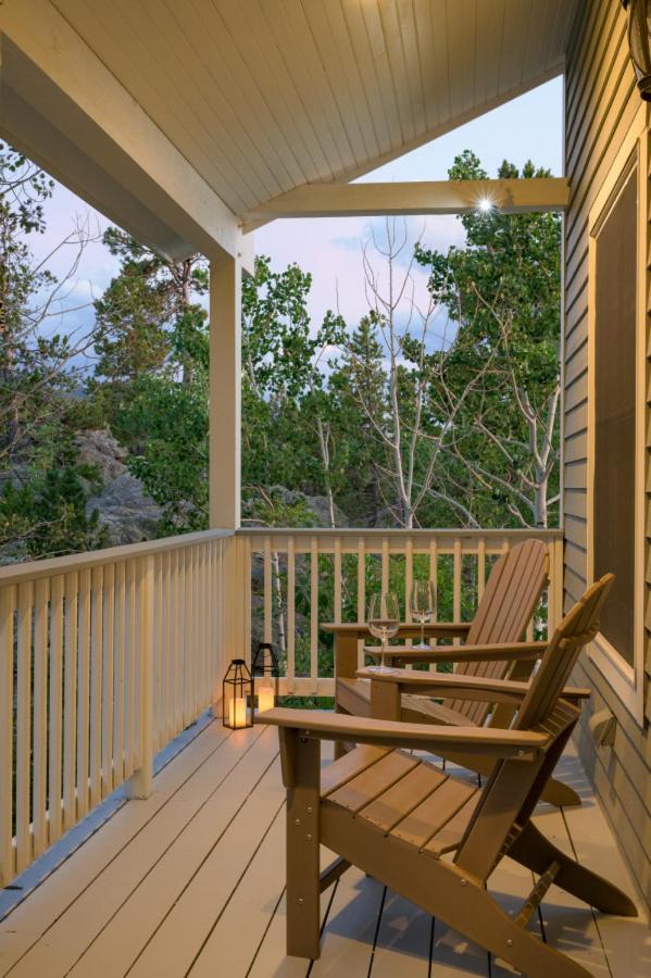 Luxe 4BR Mtn Retreat With Stunning Views Near Ski AndHikes