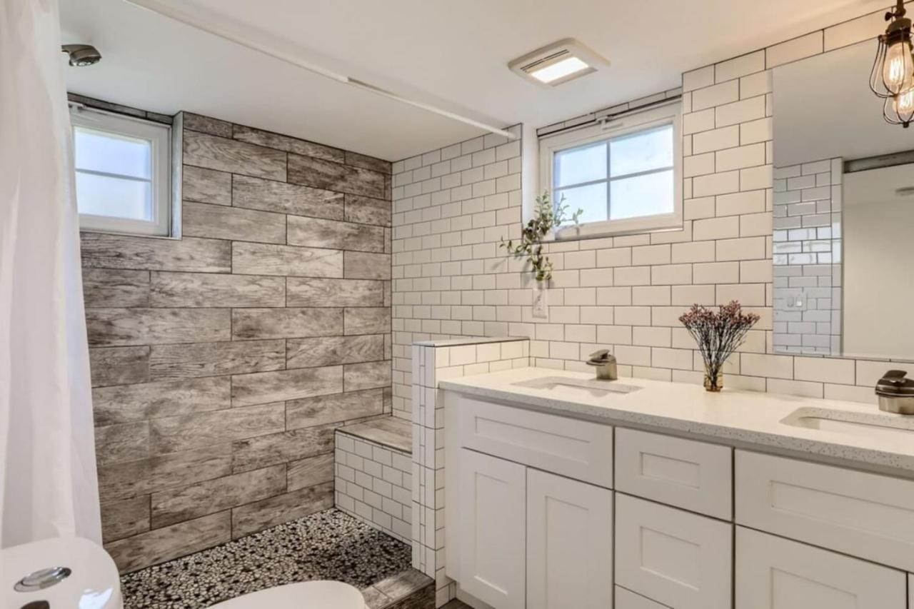 A Pet Friendly And Remodeled I Near RiNo Where Sleeps 7