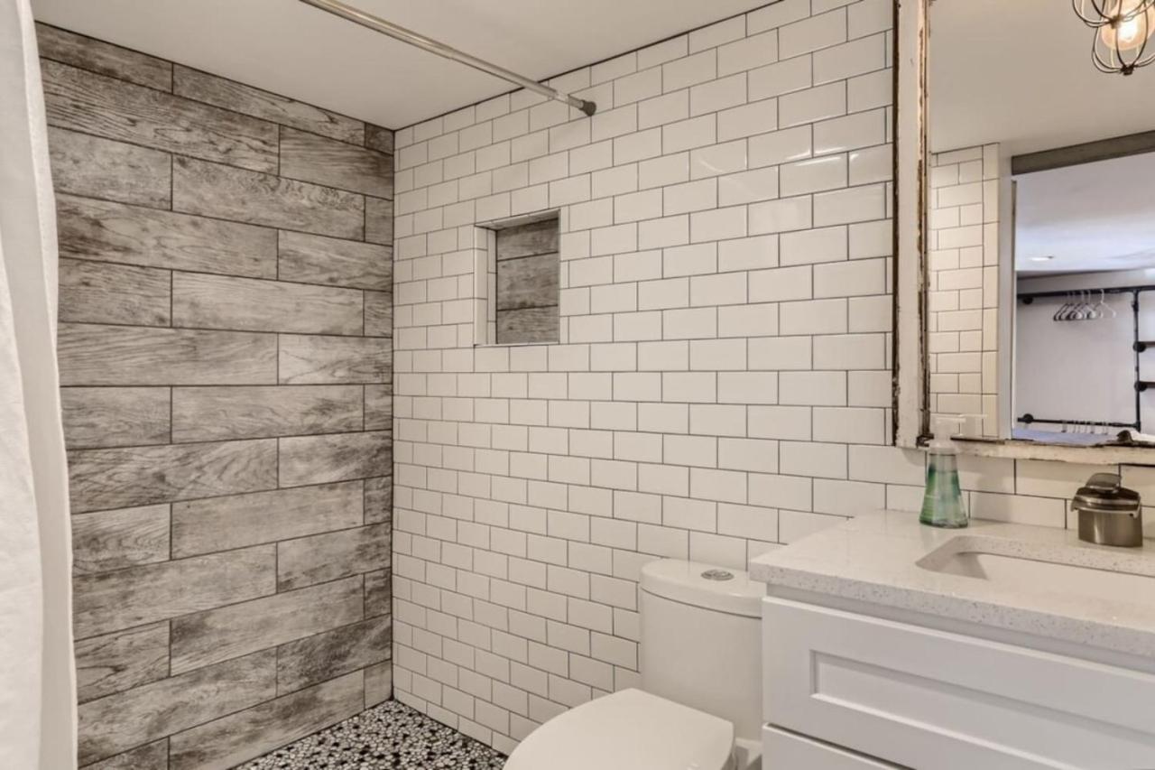 A Pet Friendly And Remodeled I Near RiNo Where Sleeps 7
