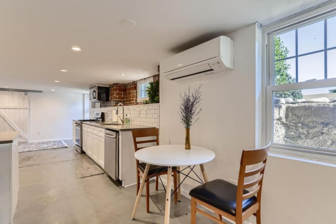 A Pet Friendly And Remodeled I Near RiNo Where Sleeps 7