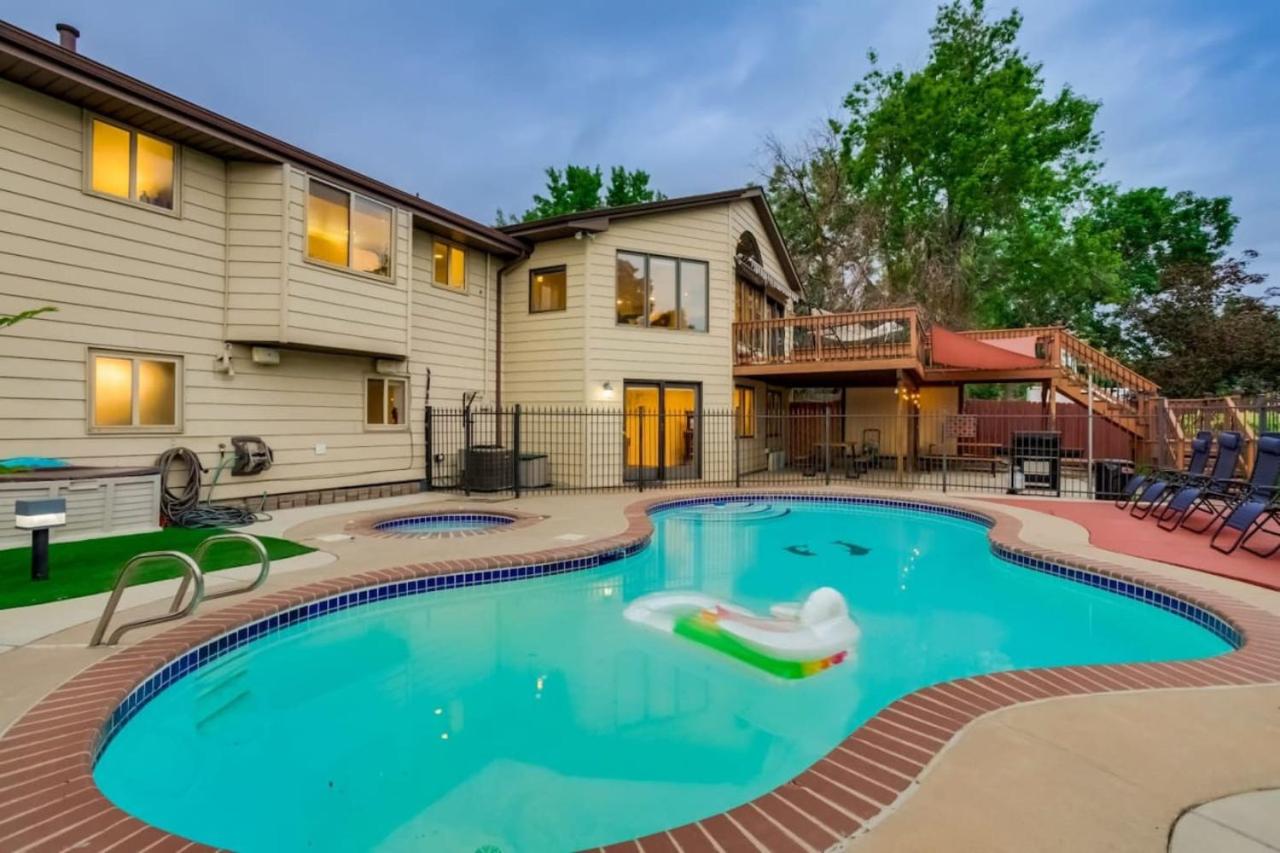 Backyard Oasis Pool Is A Beautiful Home