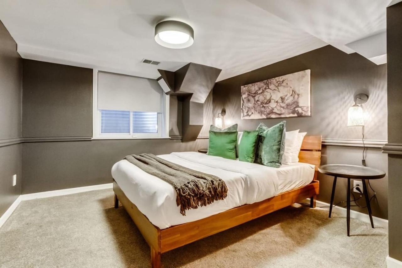 The Bonsai Bungalow With A Hot Tub And A Game Room