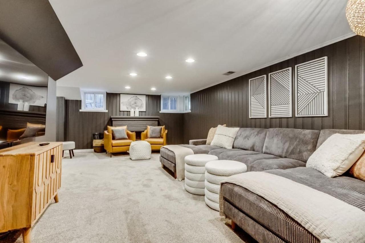 The Bonsai Bungalow With A Hot Tub And A Game Room