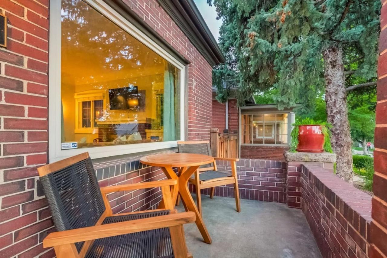 The Bonsai Bungalow With A Hot Tub And A Game Room
