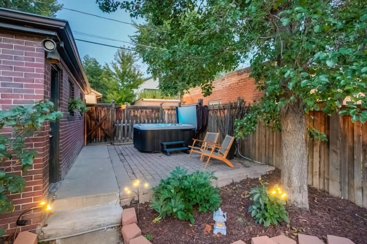 The Bonsai Bungalow With A Hot Tub And A Game Room