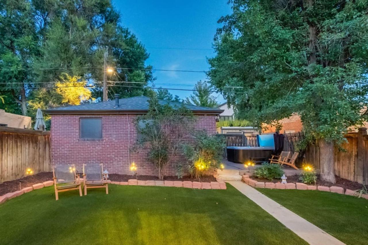 The Bonsai Bungalow With A Hot Tub And A Game Room
