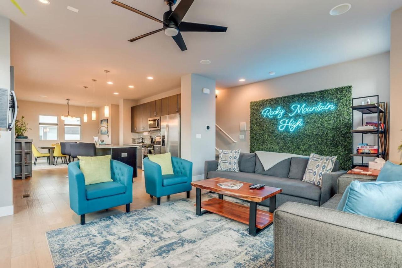 Modern And Spacious Townhouse Blocks from Downtown