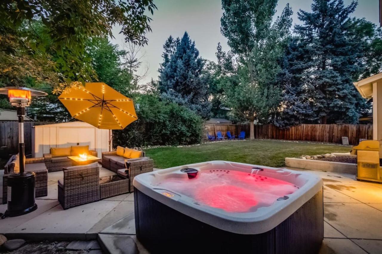 A Great Location Modern Home With A Hot Tub