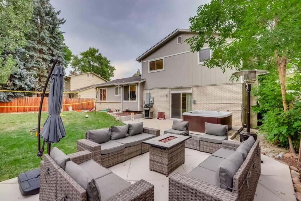 A Great Location Modern Home With A Hot Tub