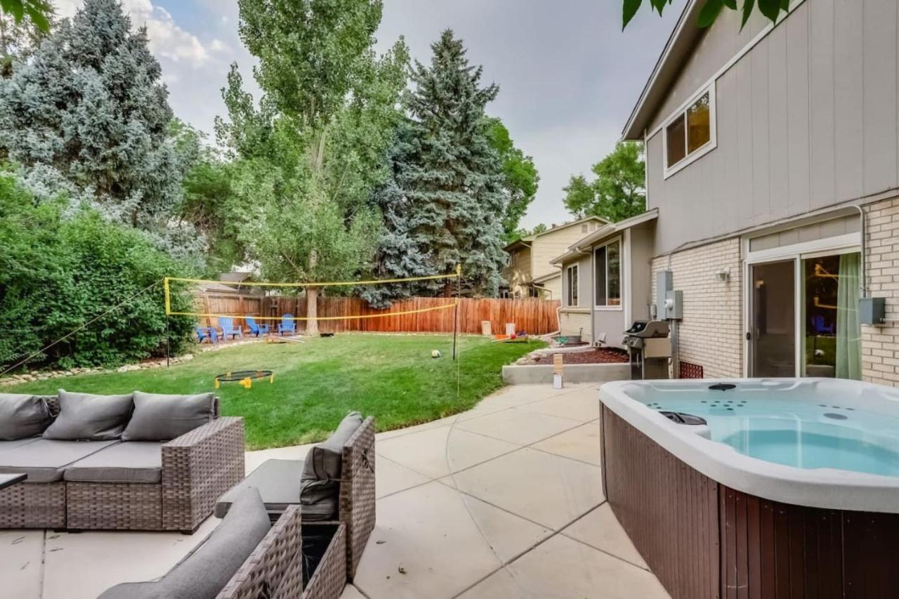 A Great Location Modern Home With A Hot Tub