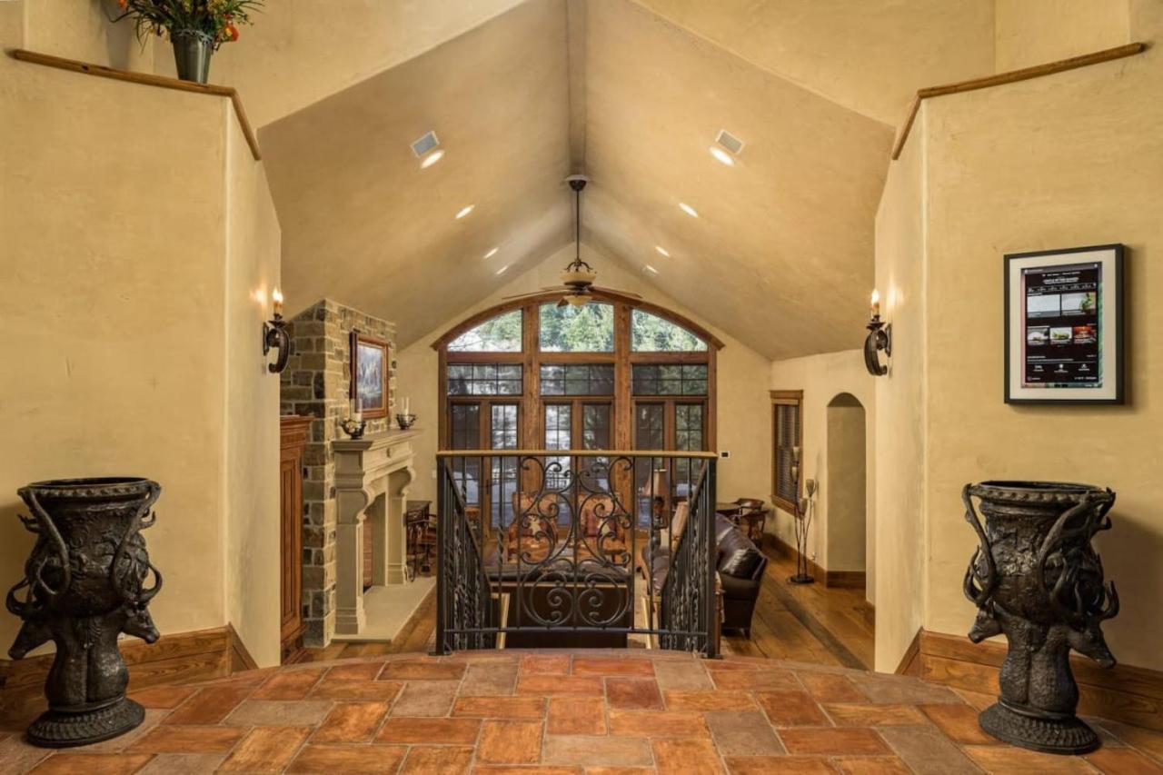 The Mountain Chateau With Stunning Views