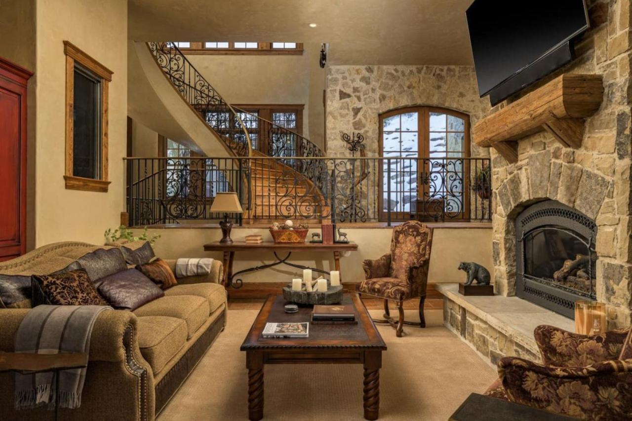 The Mountain Chateau With Stunning Views