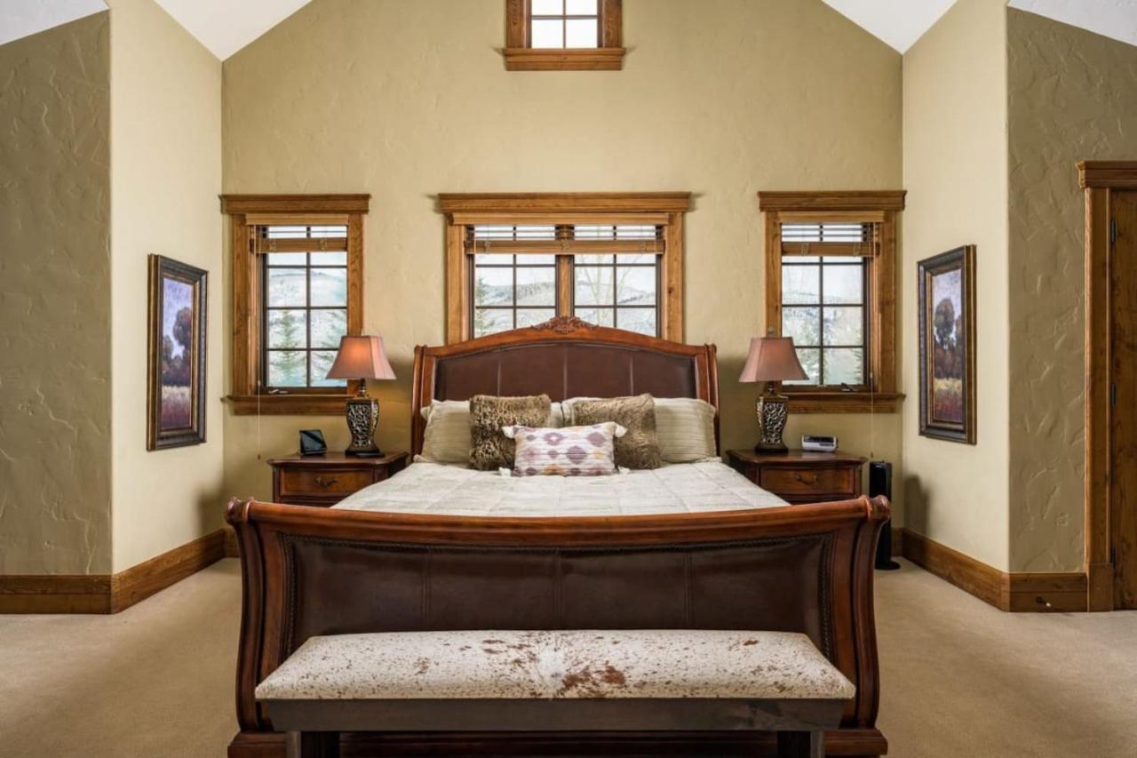 The Mountain Chateau With Stunning Views