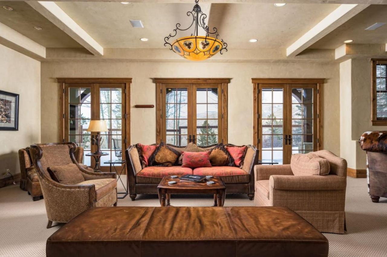 The Mountain Chateau With Stunning Views
