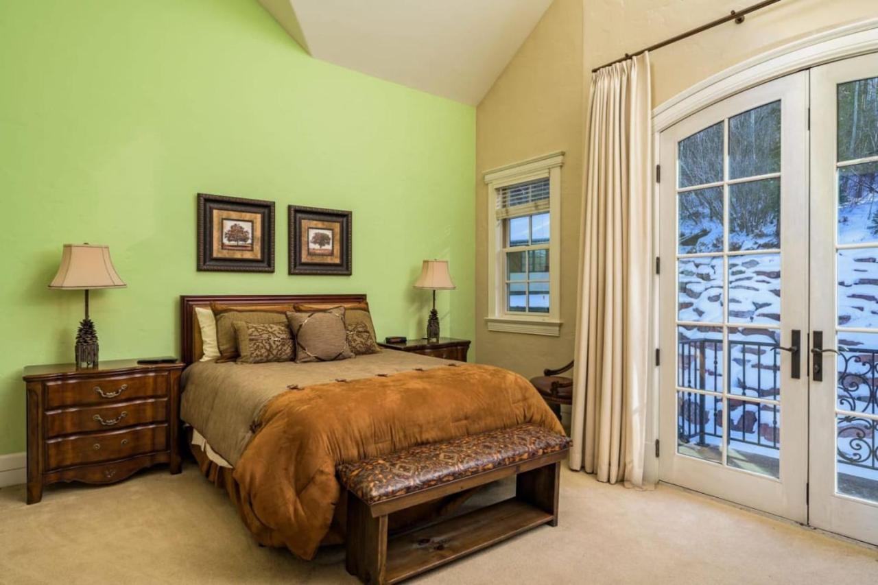 The Mountain Chateau With Stunning Views