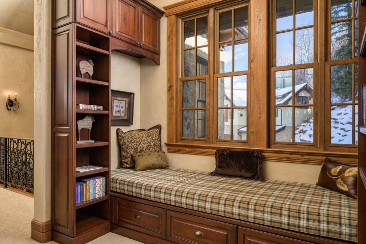 The Mountain Chateau With Stunning Views