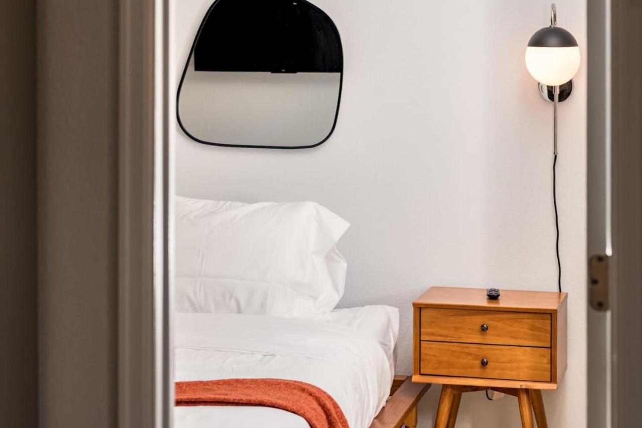Artist Getaway In Downtown Westminster